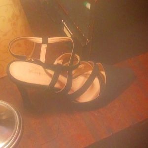 Appeal 11 black dress shoes